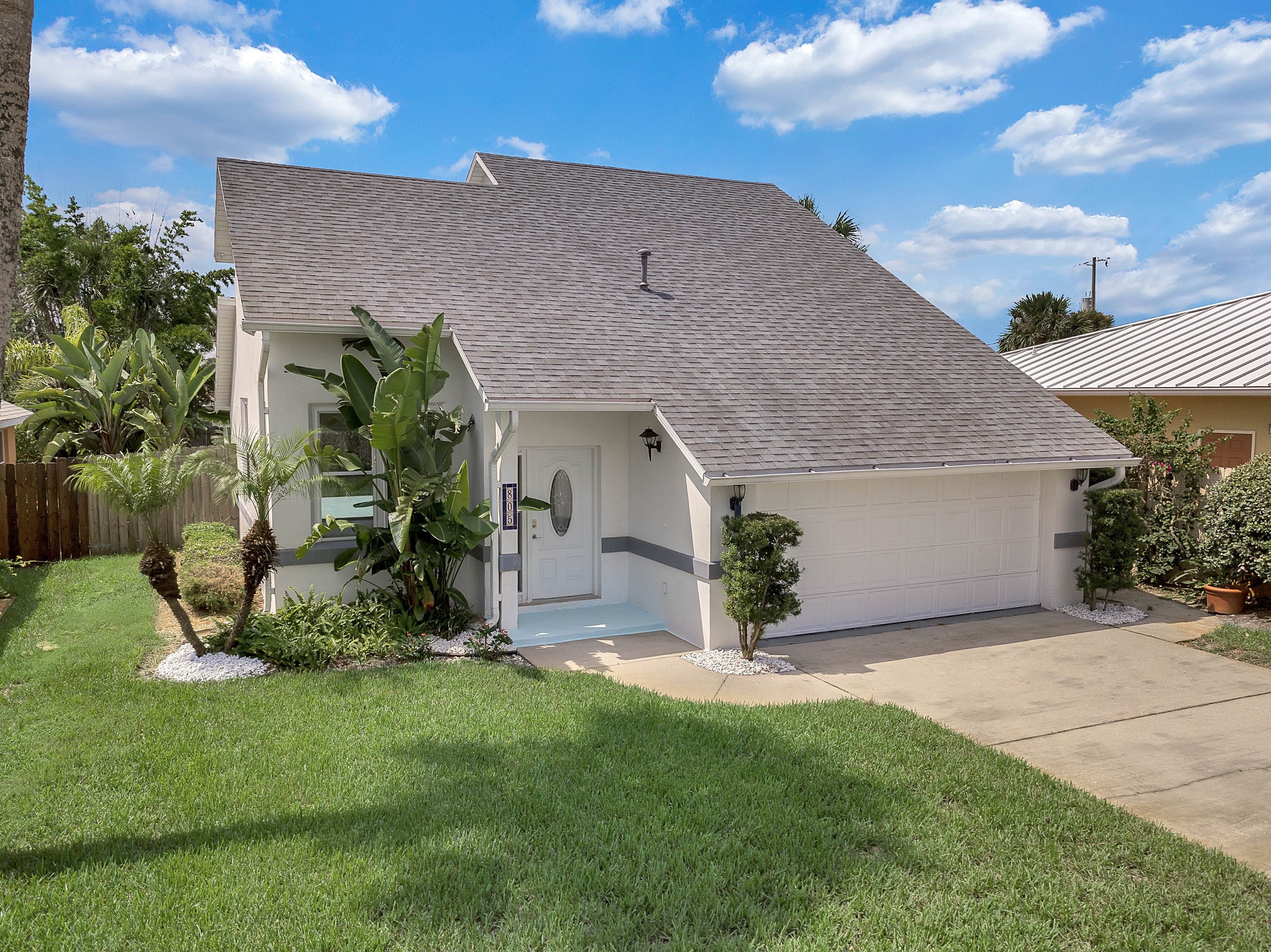 805-carol-avenue--new-smyrna-beach--fl-32169----02.jpg
