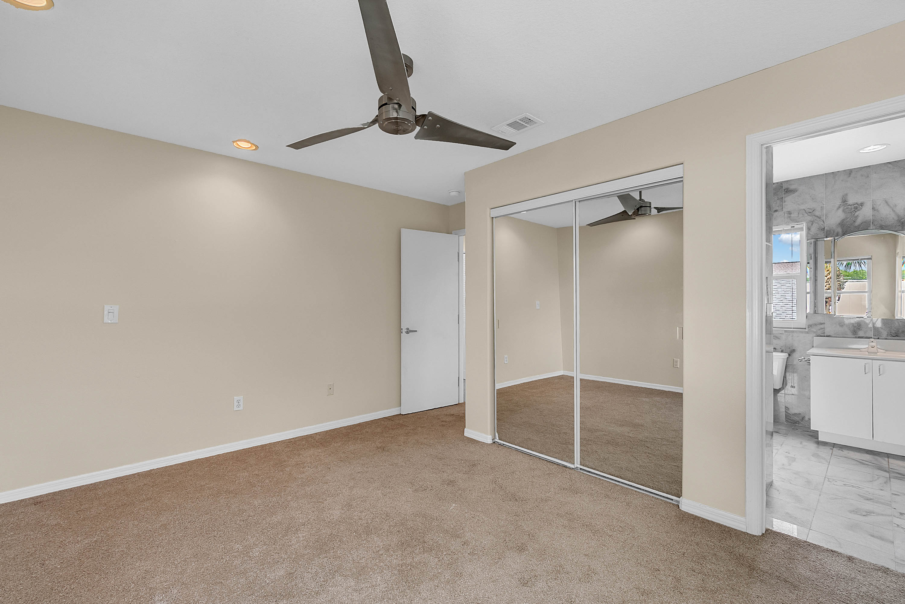 805-carol-avenue--new-smyrna-beach--fl-32169----05.jpg
