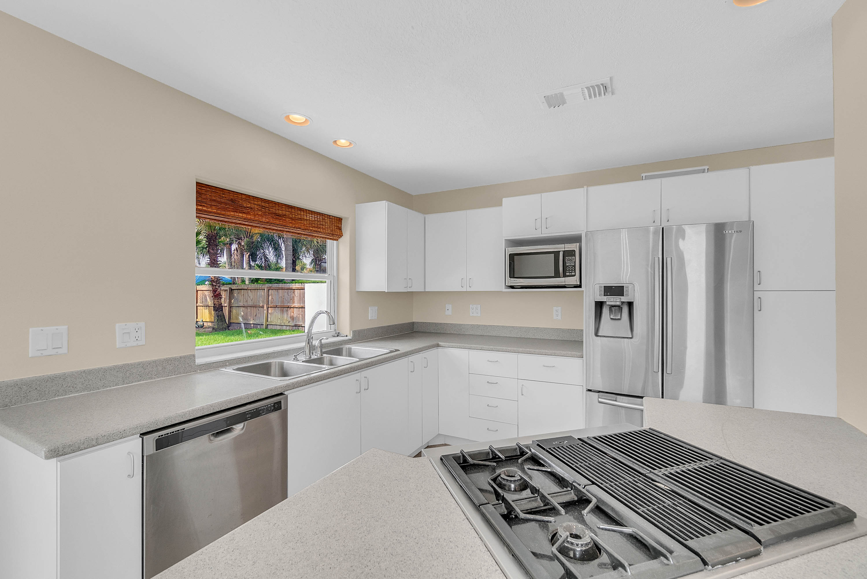 805-carol-avenue--new-smyrna-beach--fl-32169----26.jpg