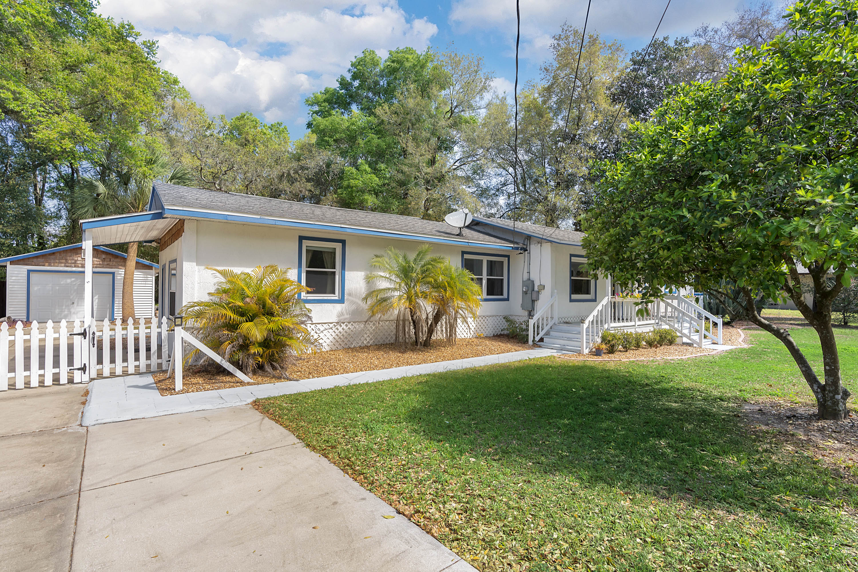 465-palm-terrace--deland--fl-32724----02.jpg