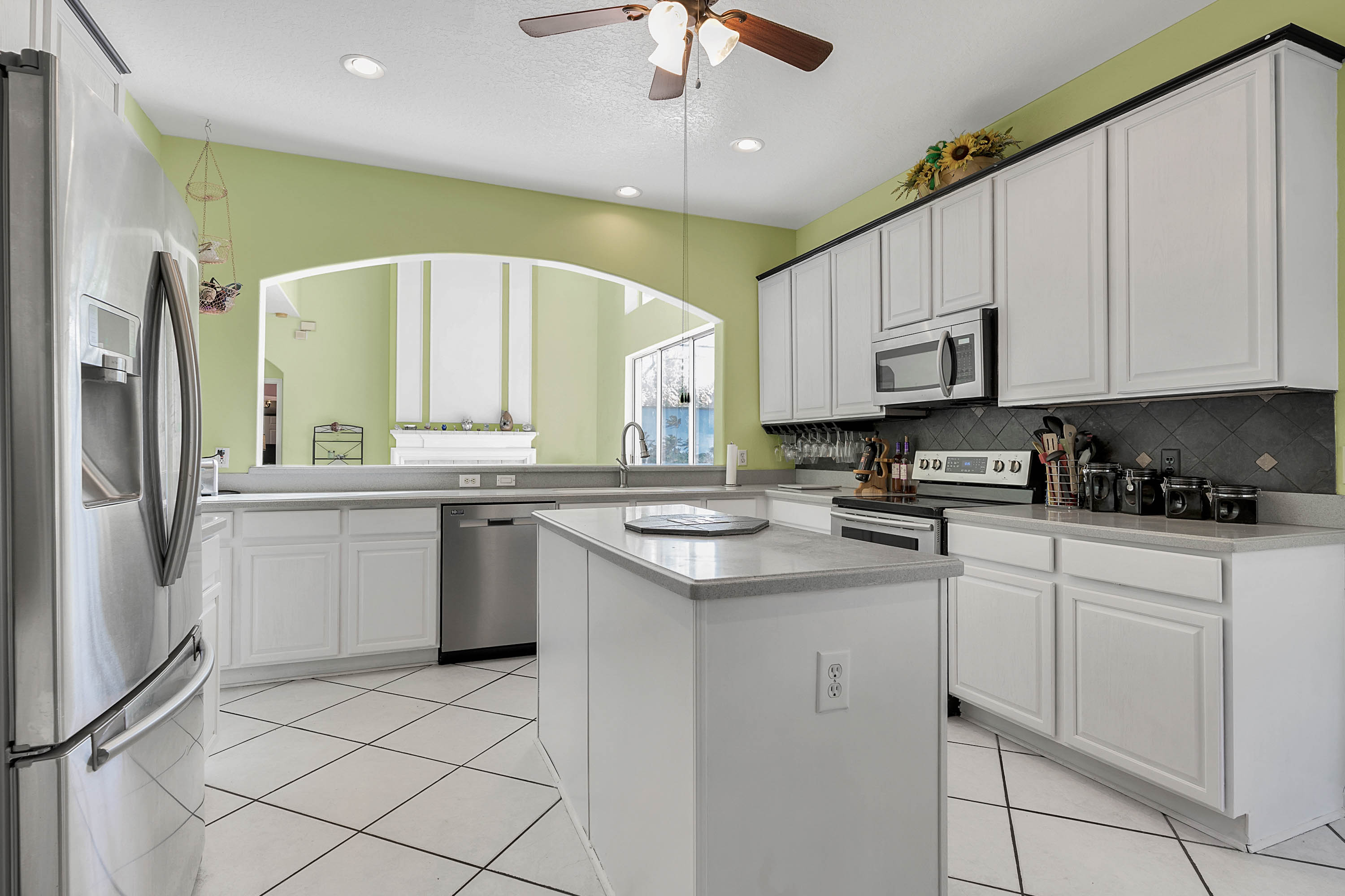 2358-blossomwood-drive--oviedo--fl-32765----17.jpg