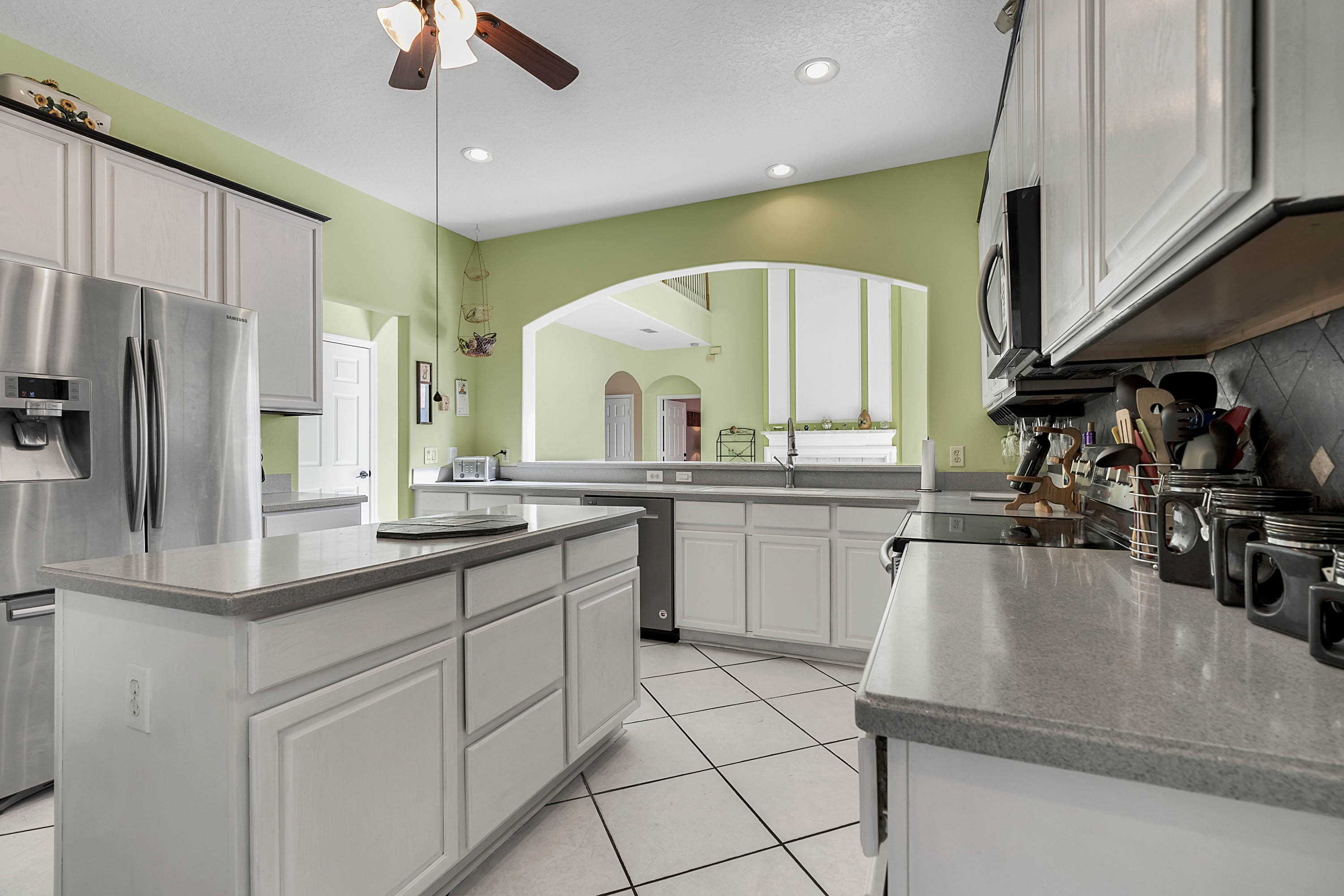 2358-blossomwood-drive--oviedo--fl-32765----18.jpg