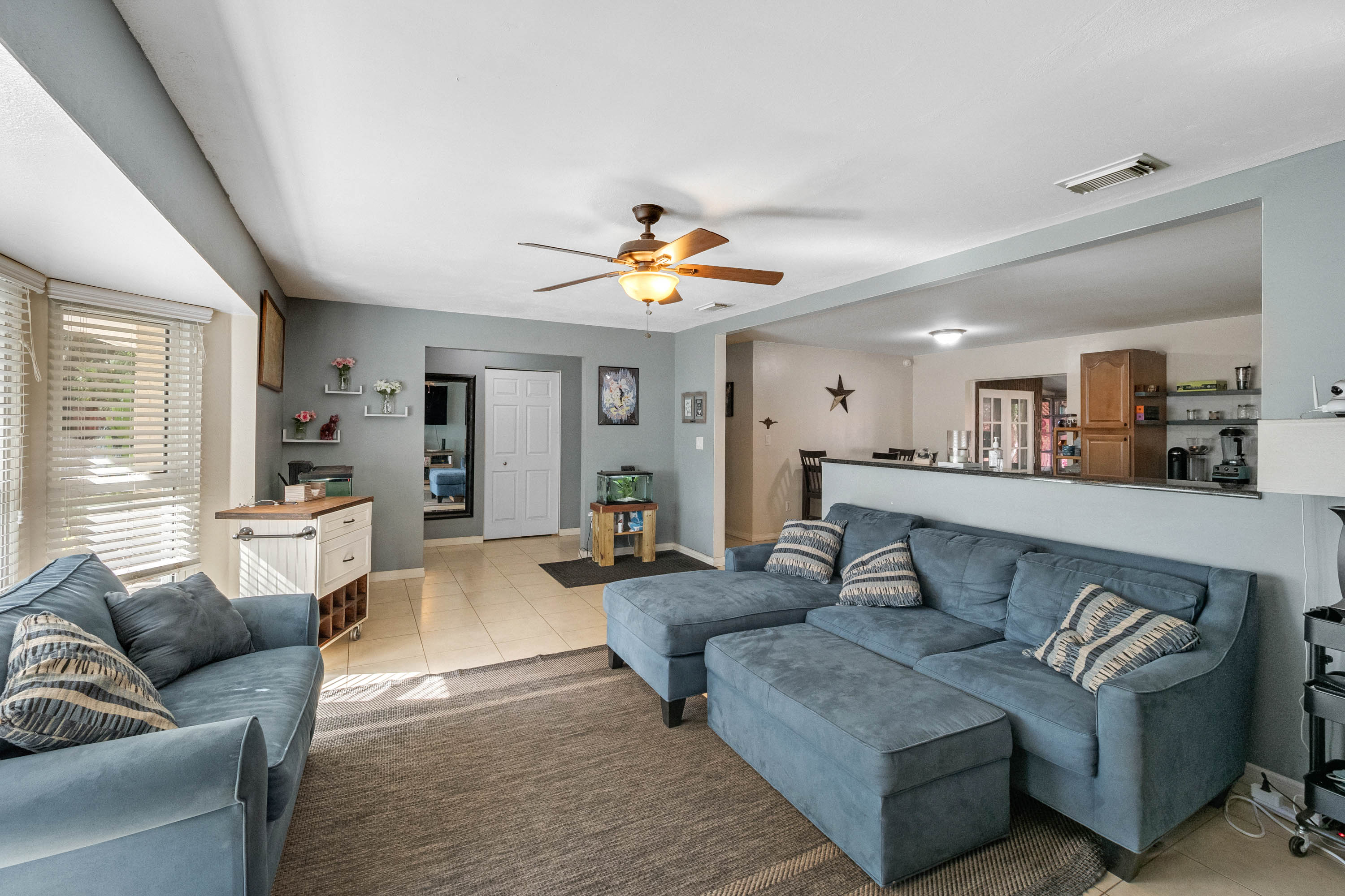 816-regent-circle-south--brandon--fl-33511----09-copy.jpg