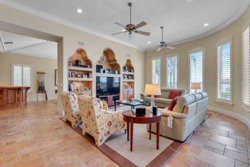 8713-southern-breeze-drive--orlando--fl-32836--37--copy.jpg