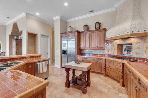 8713-southern-breeze-drive--orlando--fl-32836--43--copy.jpg