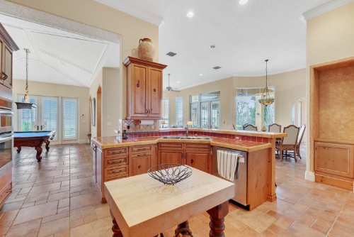 8713-southern-breeze-drive--orlando--fl-32836--44--copy.jpg