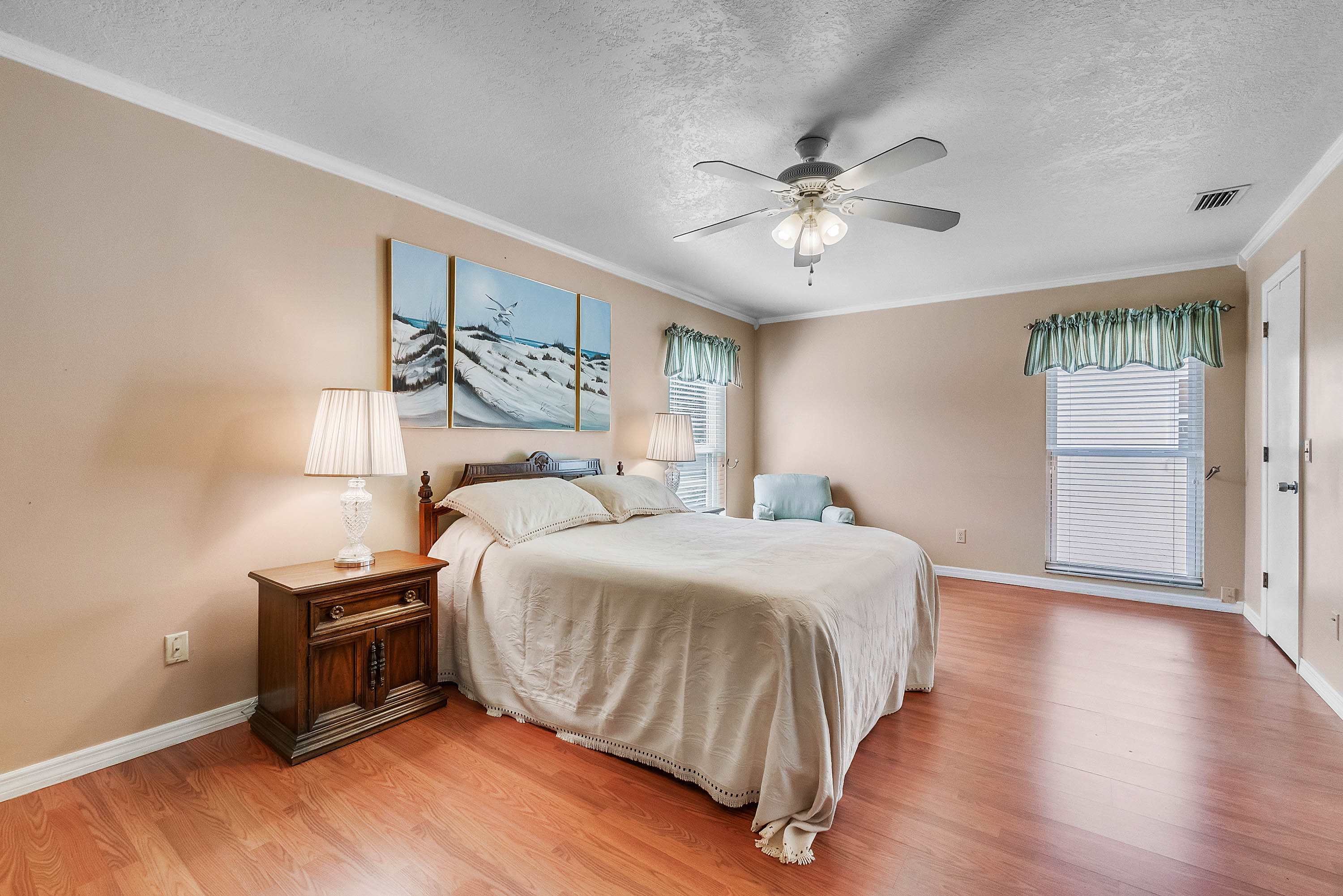 1433-forest-hills-drive--winter-springs--fl-32708----02.jpg