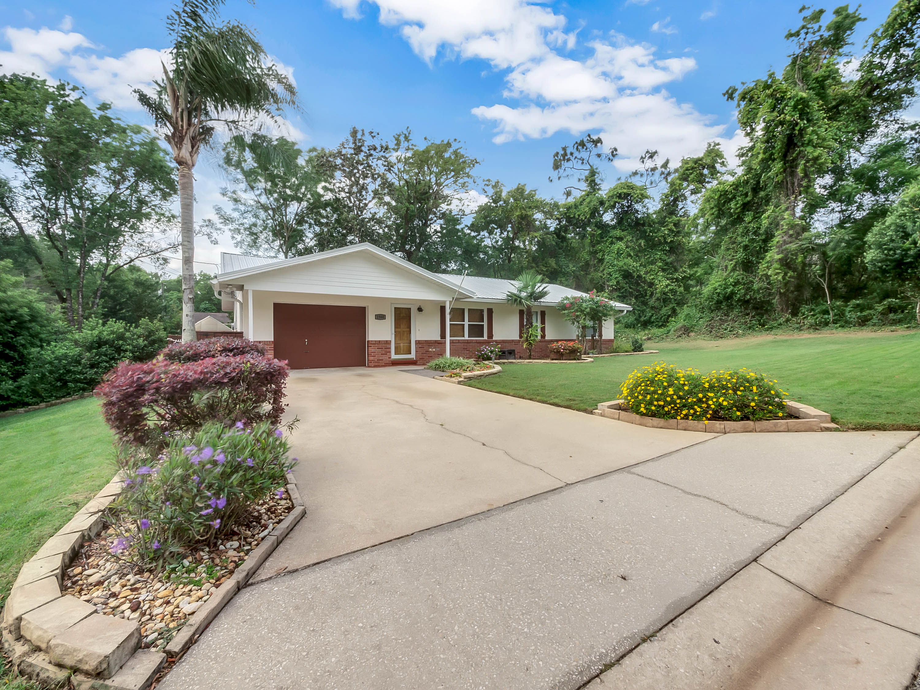 1560-salvadore-street--deland--fl-32720---02.jpg