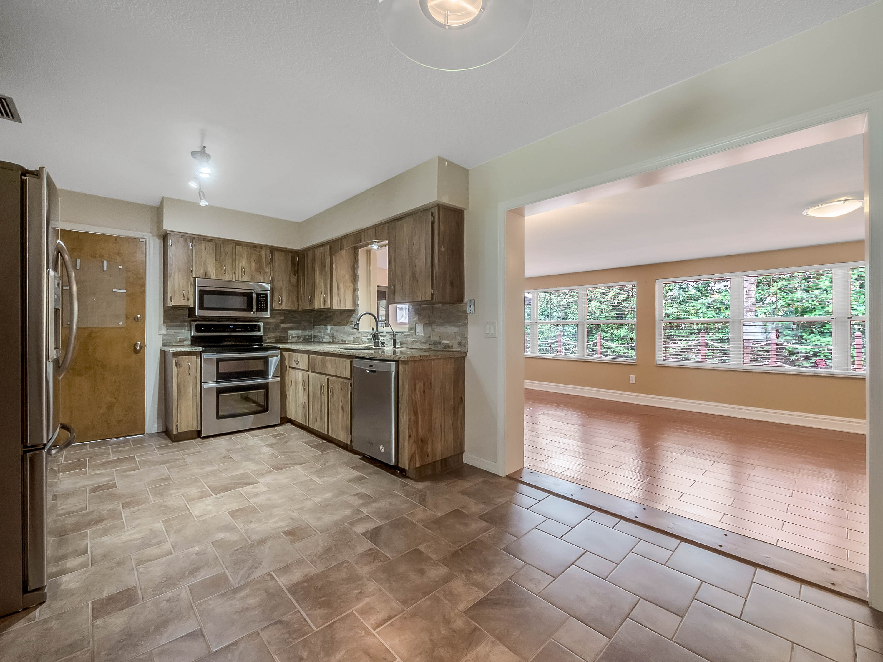 1560-salvadore-street--deland--fl-32720---15.jpg