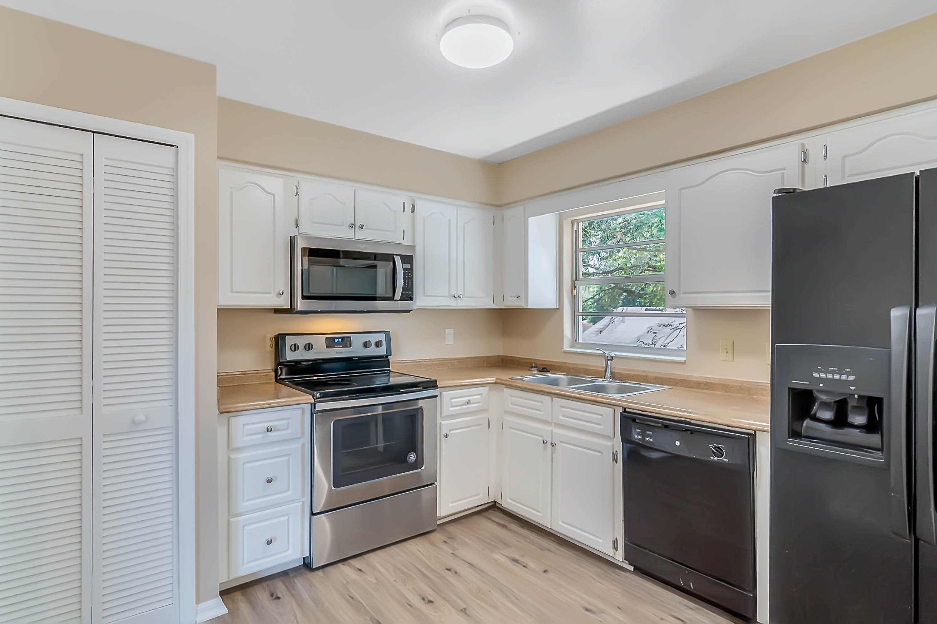 6642-hiawasse-meadows-drive--orlando--fl-32818---16.jpg