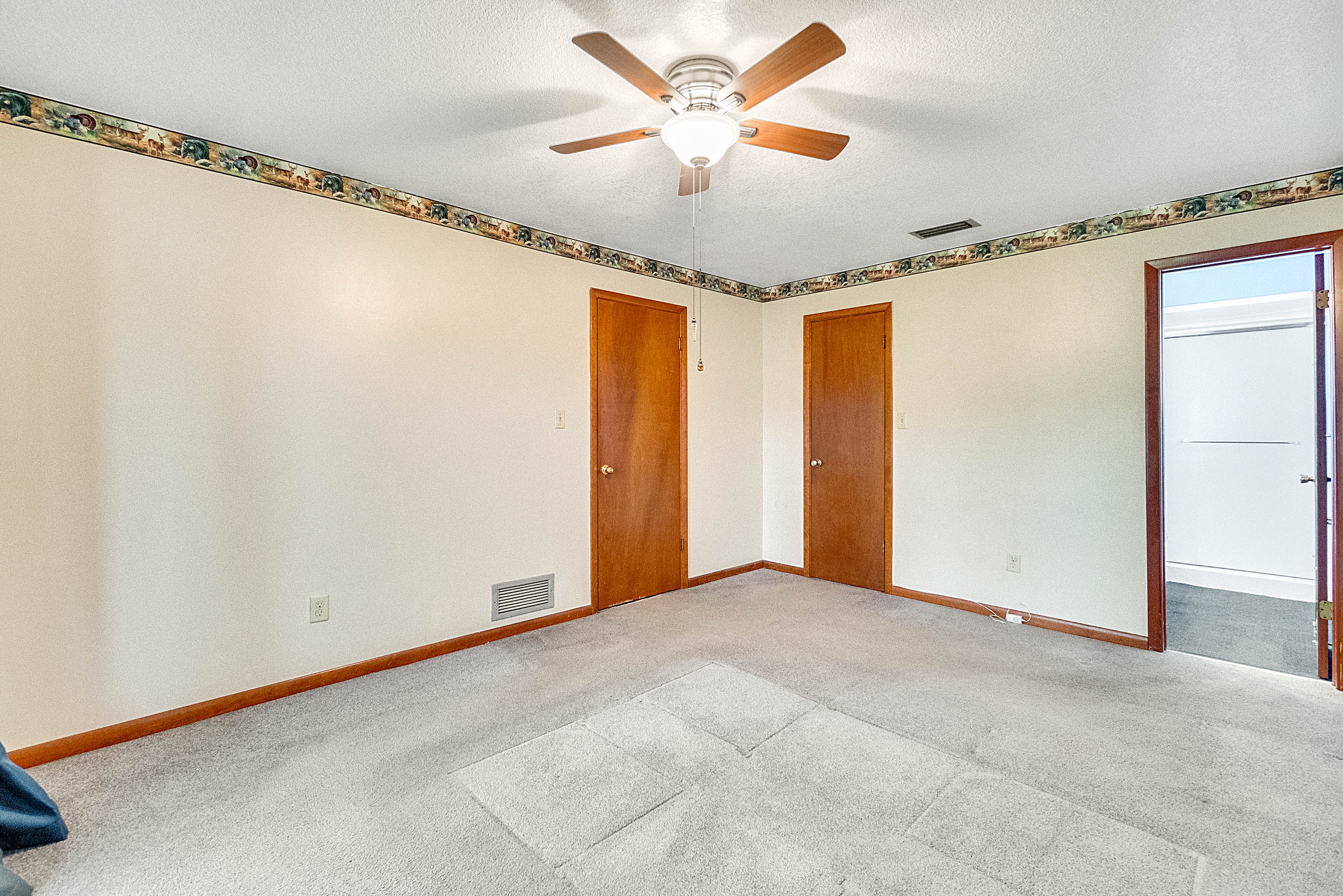 1001-manchester-circle--winter-park--fl-32792---03.jpg