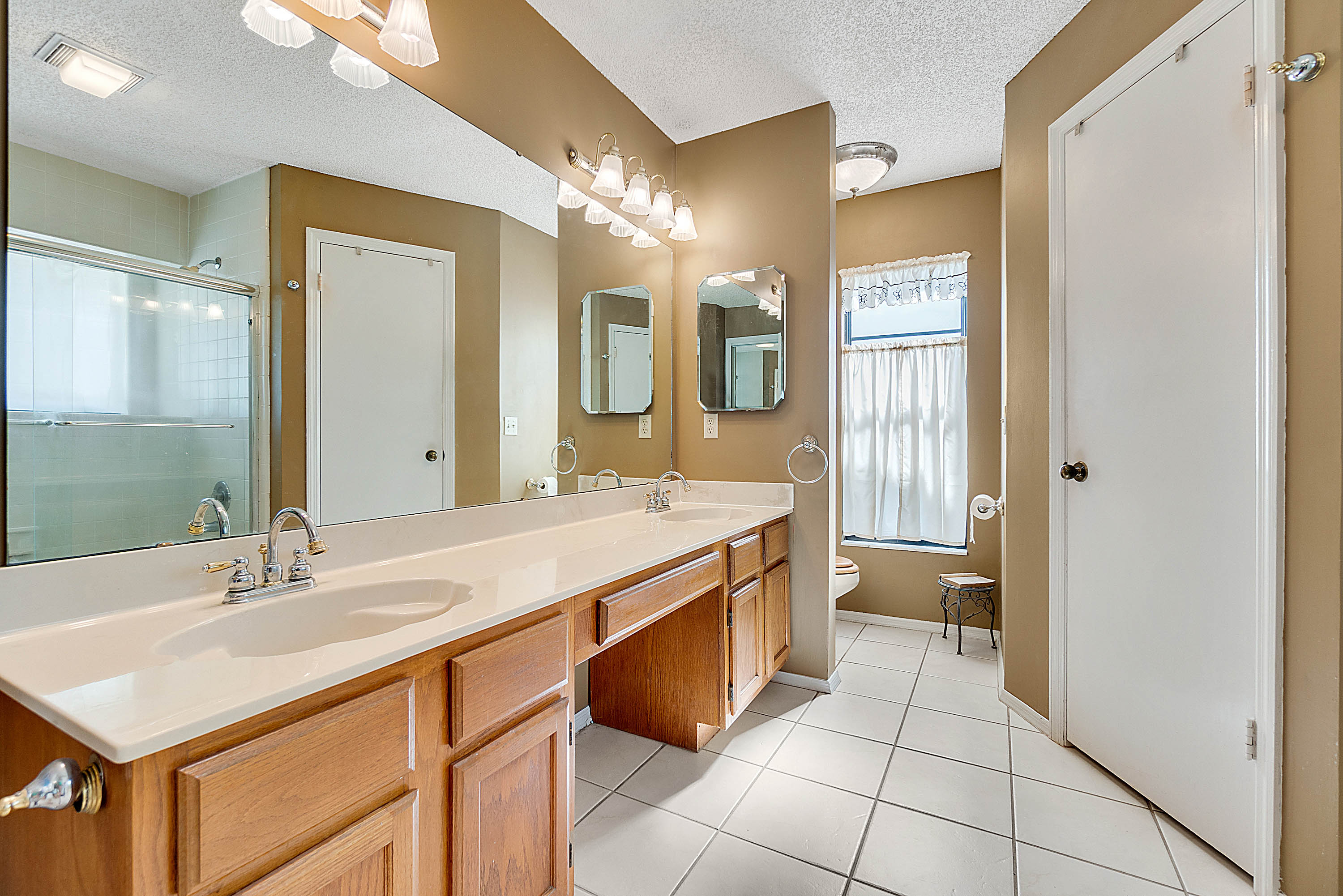 551-west-springtree-way--lake-mary--fl-32746---08.jpg