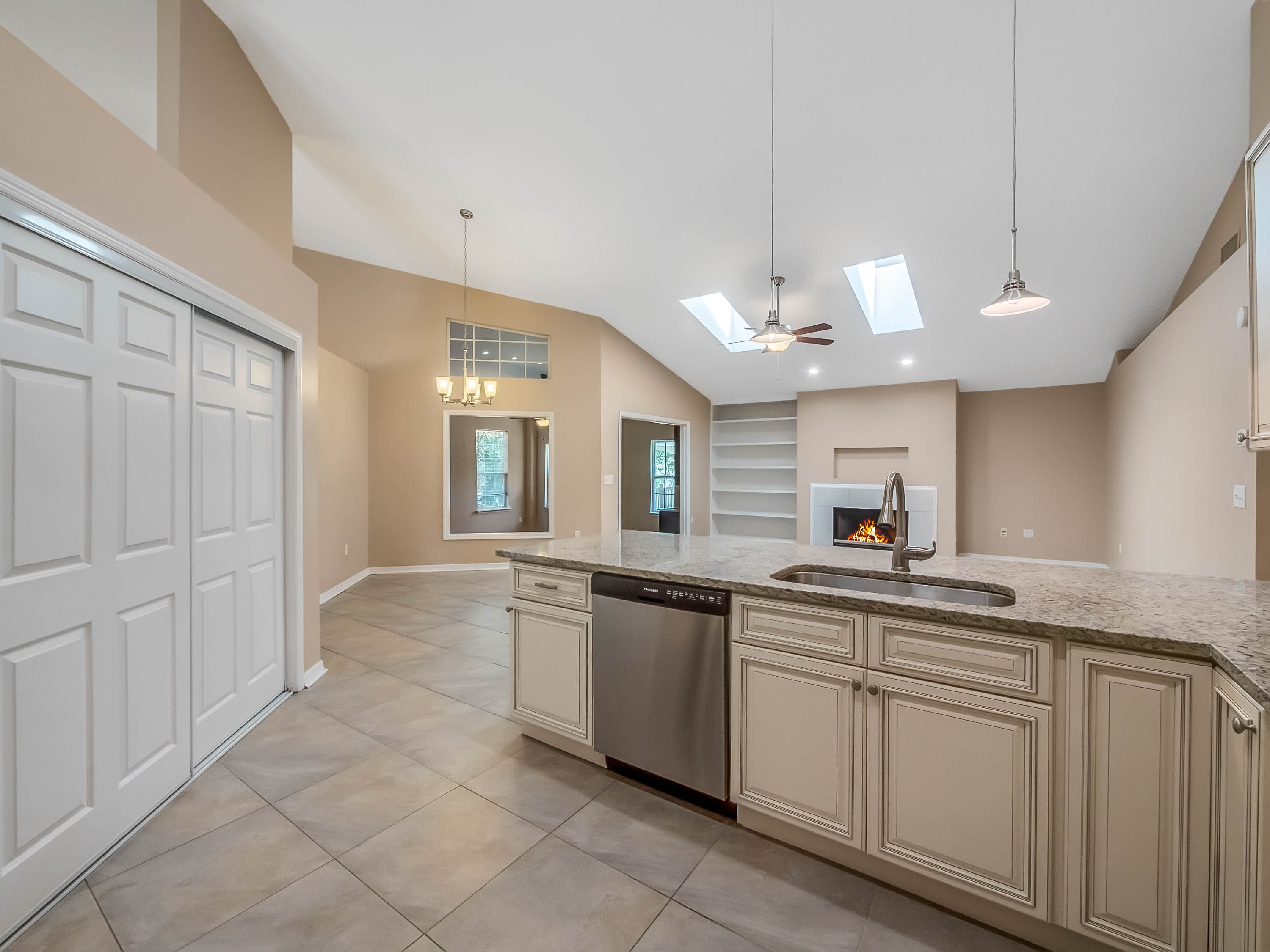 2858-wyman-court--deltona--fl-32738---18.jpg