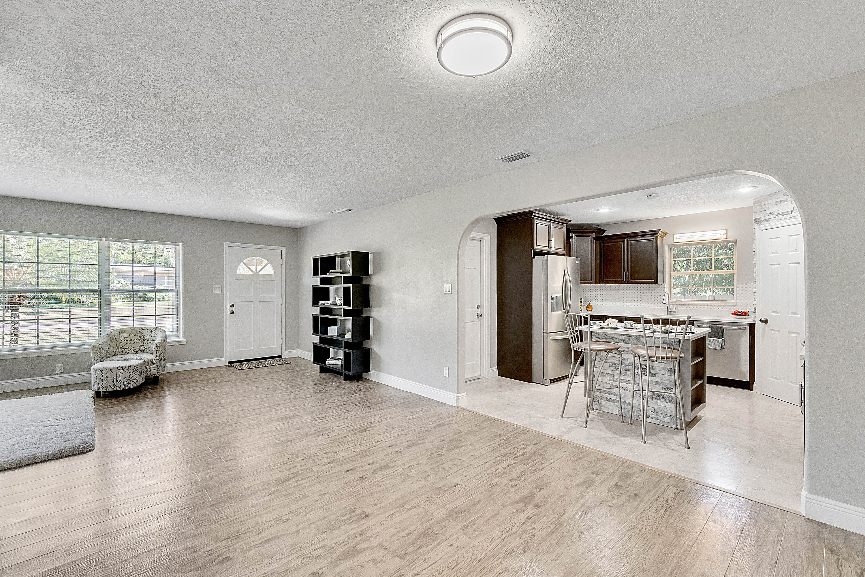 2214-hargill-drive--orlando--fl-32806---21.jpg