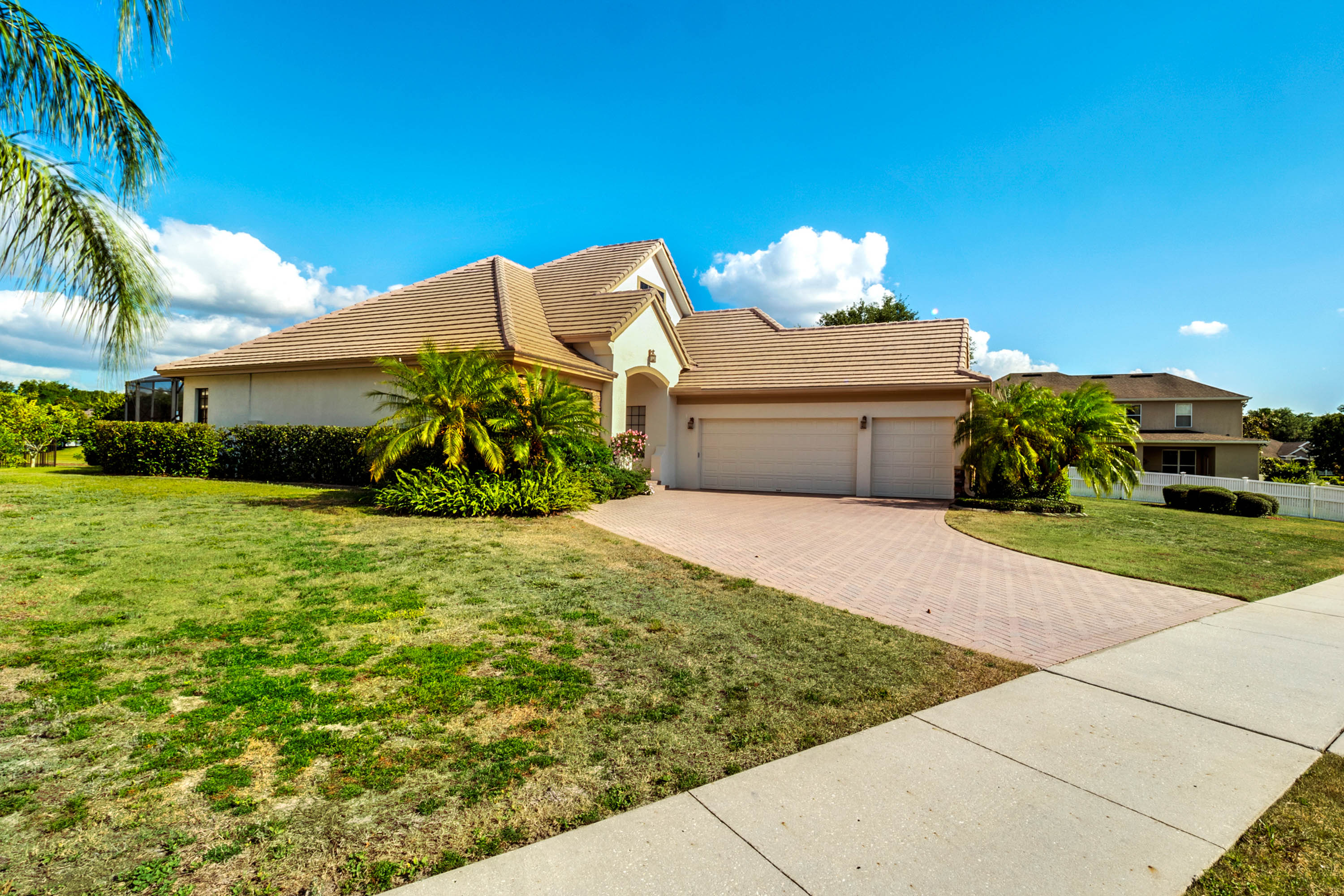 418-west-blue-water-edge-drive--eustis--fl-32736---04.jpg