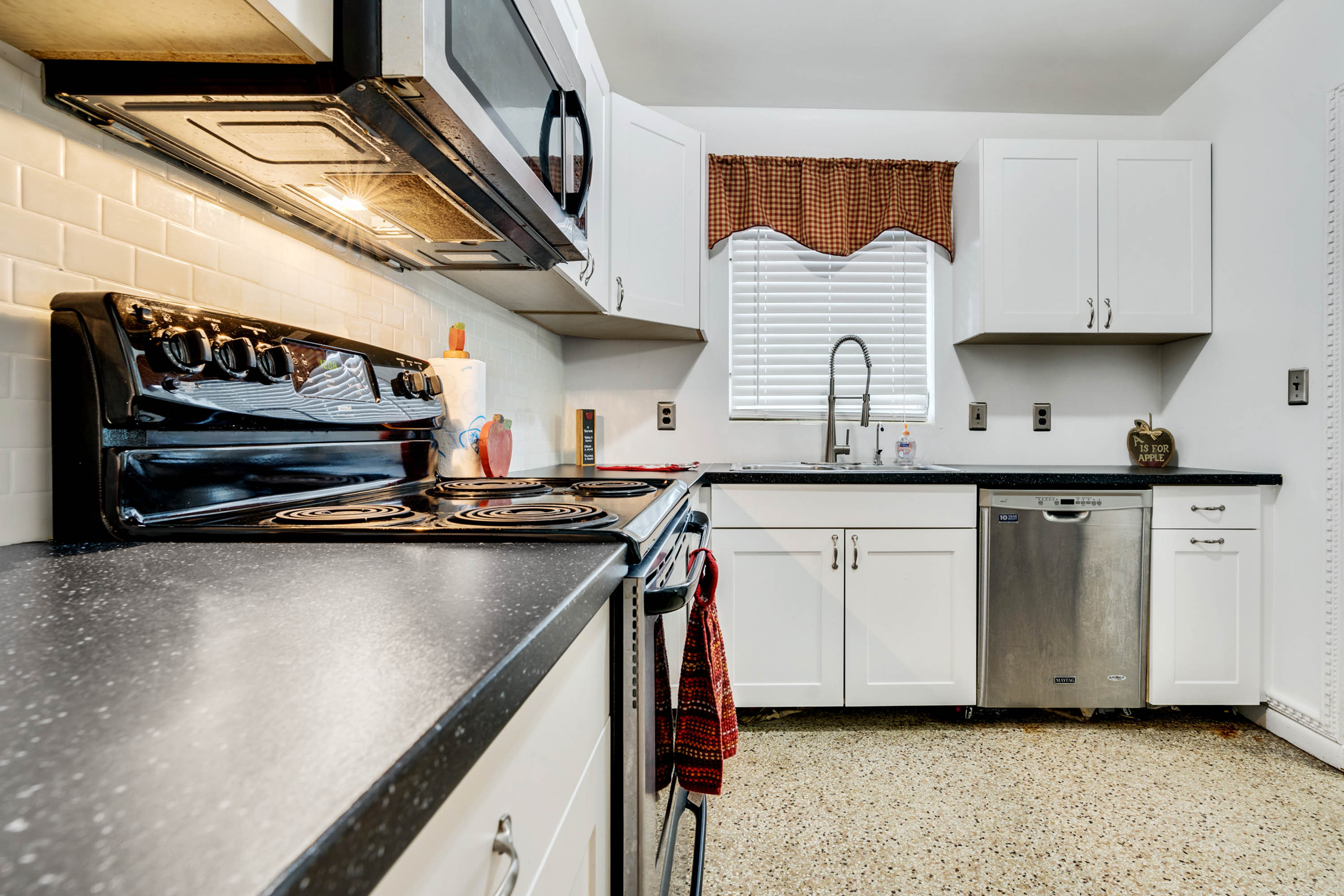 161-pinecrest-drive--sanford--fl-32773---17.jpg