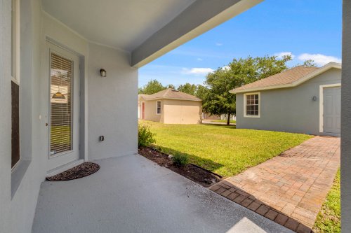 14263-prunningwood-place--winter-garden--fl-34787---33.jpg