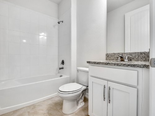avon-by-freedom-homes---sanford---fl-32771---15.jpg