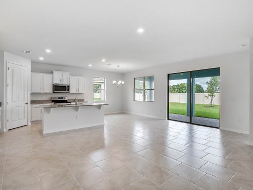 avon-by-freedom-homes---sanford---fl-32771---20.jpg