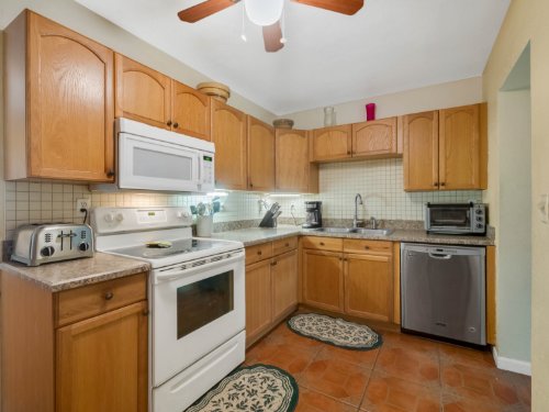 721-north-stone-street--deland--fl-32720---16.jpg