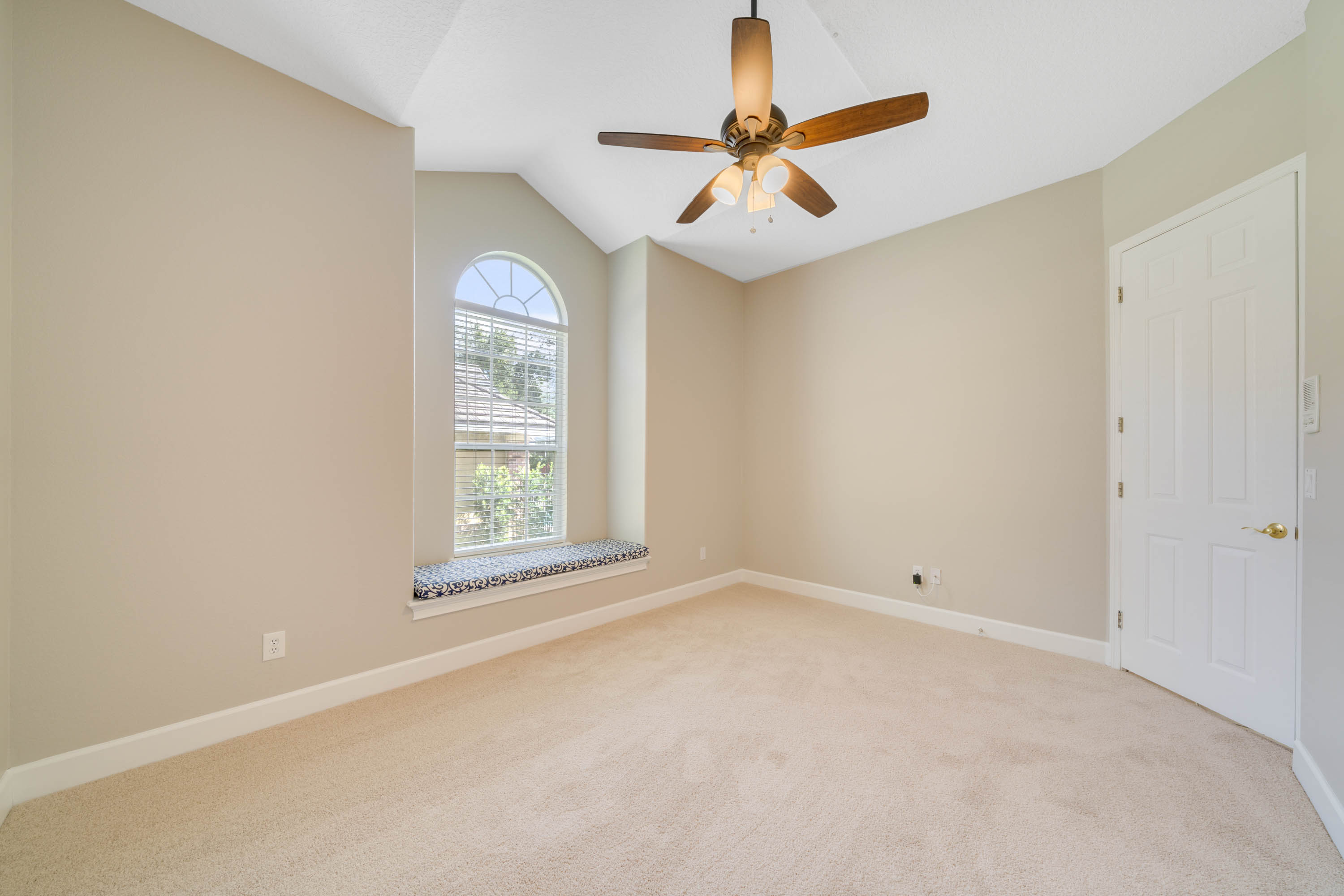 384-gilston-court--lake-mary--fl-32746---25.jpg