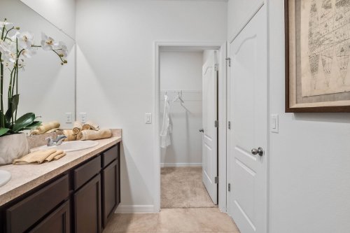 vale-by-express-homes--davenport---fl-33837---08.jpg