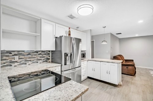 3121-crooked-oak-court--orlando--fl-32808---20.jpg