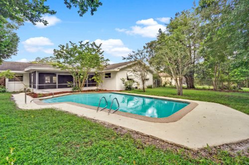 3121-crooked-oak-court--orlando--fl-32808---27.jpg