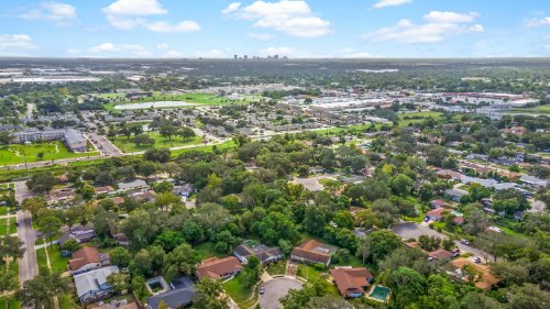 3121-crooked-oak-court--orlando--fl-32808---30.jpg