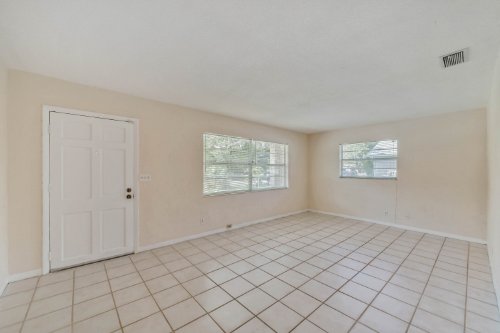 5585-lancewood-drive--port-orange--fl-32127---06.jpg
