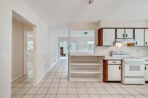 5585-lancewood-drive--port-orange--fl-32127---09.jpg