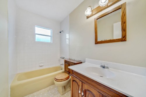 5585-lancewood-drive--port-orange--fl-32127---24.jpg