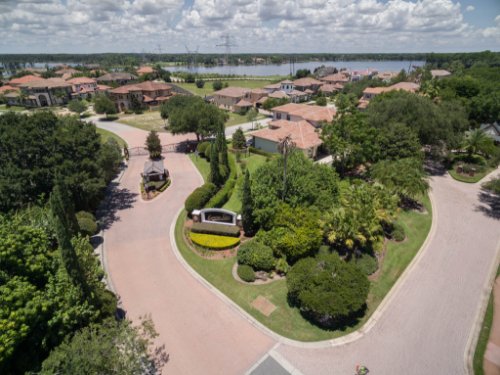 emerson-pointe--2-.jpg