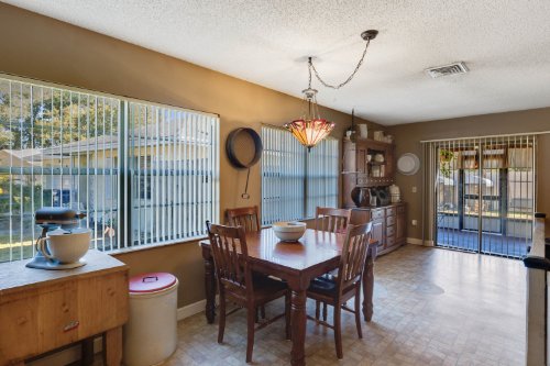 904-sunshine-way-southwest--winter-haven--fl-33880---09---reshoot.jpg