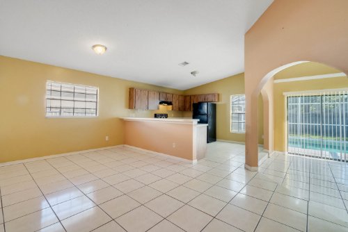 11129-hambley-avenue--orlando--fl-32837---13.jpg
