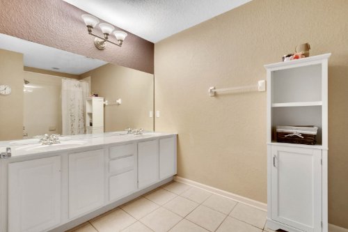 1151-loyola-court--sanford--fl-32771---07.jpg