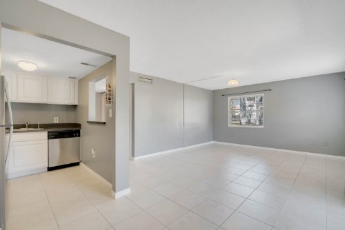 2525-n-alafaya-trail-unit--47--orlando--fl-32826---23.jpg