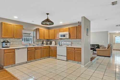 3114-holland-drive--orlando--fl-32825---interior---03.jpg