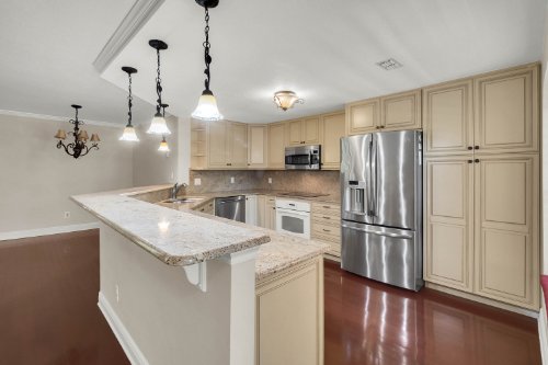 1217-salerno-ct--1217--orlando--fl-32806---04.jpg
