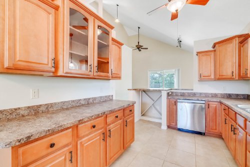 907-locust-street--new-smyrna-beach--fl-32169---33.jpg