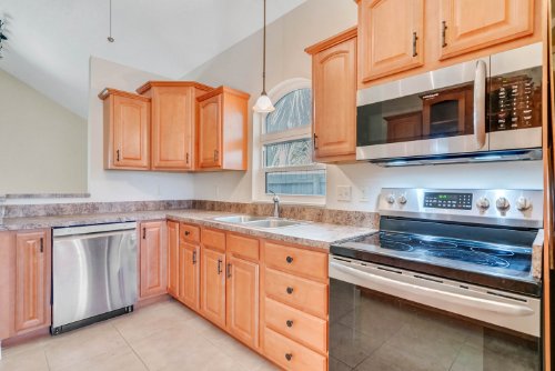 907-locust-street--new-smyrna-beach--fl-32169---35.jpg