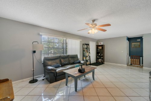 1522-gainesville-drive--deltona--fl-32725---05.jpg
