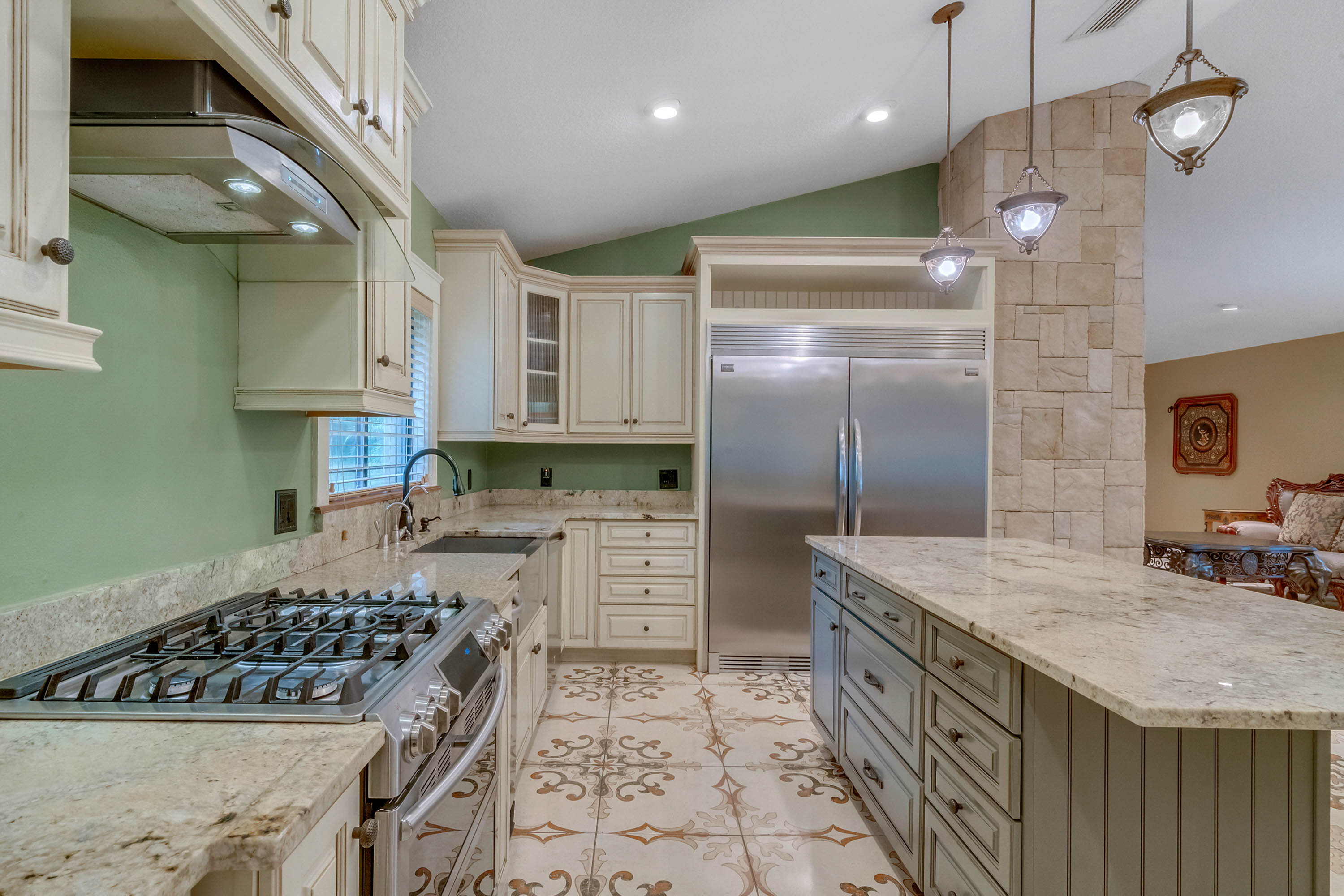 334-savta-point--sanford--fl-32771---indoor---20.jpg