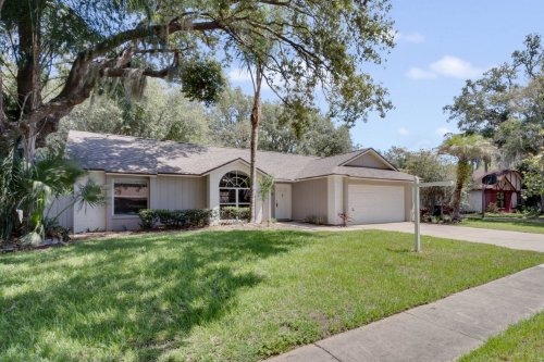 7927-barrowood-street--orlando--fl-32835---03.jpg
