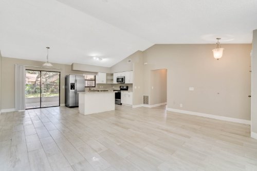 7927-barrowood-street--orlando--fl-32835---14.jpg