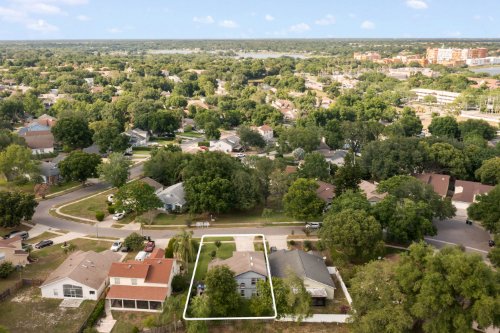 2920-barrymore-court--orlando--fl-32835---35-edit.jpg