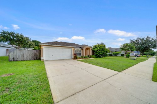 213-autumn-ridge-road--deltona--fl-32725---03.jpg