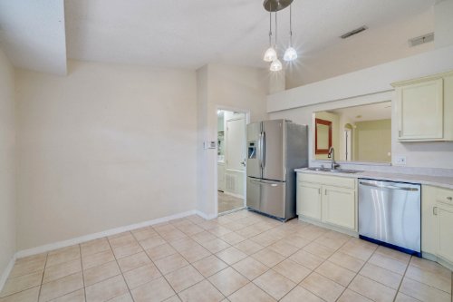 213-autumn-ridge-road--deltona--fl-32725---09.jpg