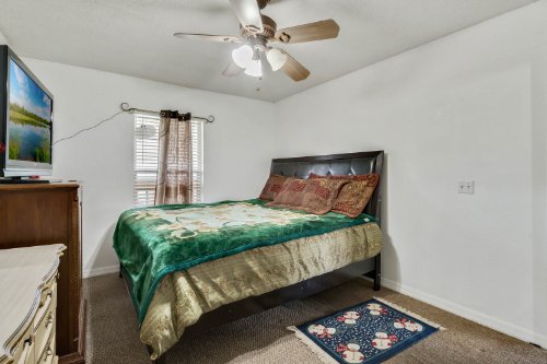 911-lejay-street--orlando--fl-32825---04.jpg