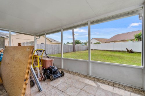 911-lejay-street--orlando--fl-32825---09.jpg